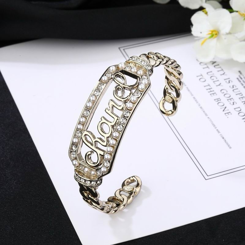 Chanel Bracelet 05yxs21